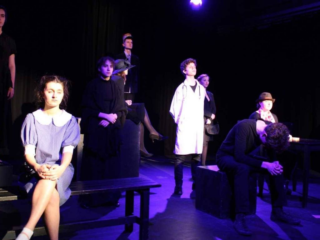 French Drama Production