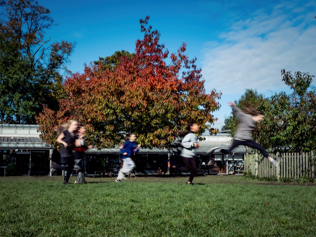 children running