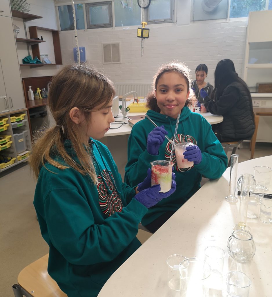 students making bath bombs