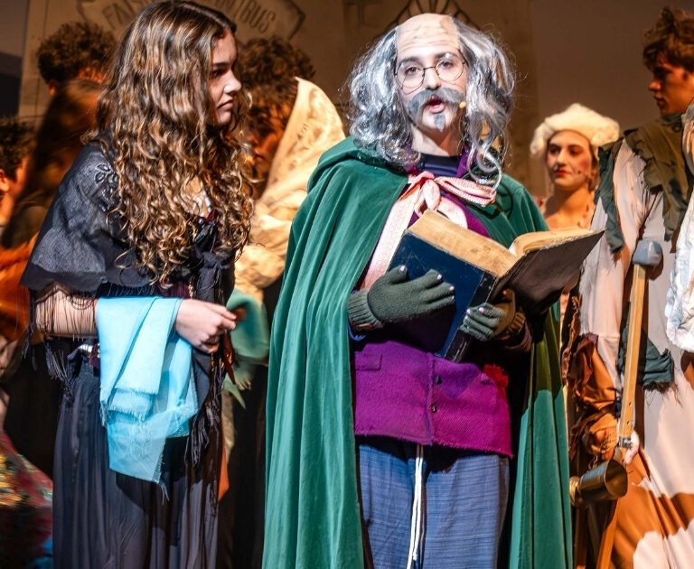 Performers on stage during The Ballad of Raggedy Alice