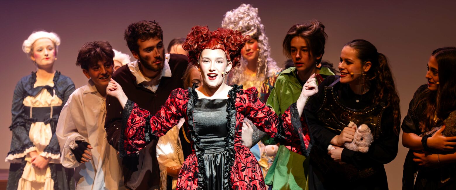 The cast of The Ballad of Raggedy Alice perform on stage